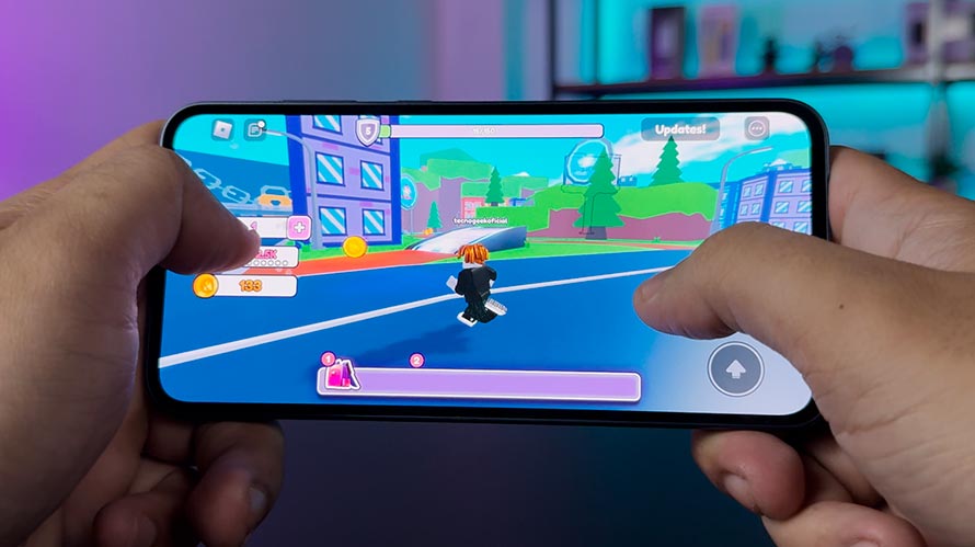 Gameplay de Roblox no Samsung Galaxy A35 5G